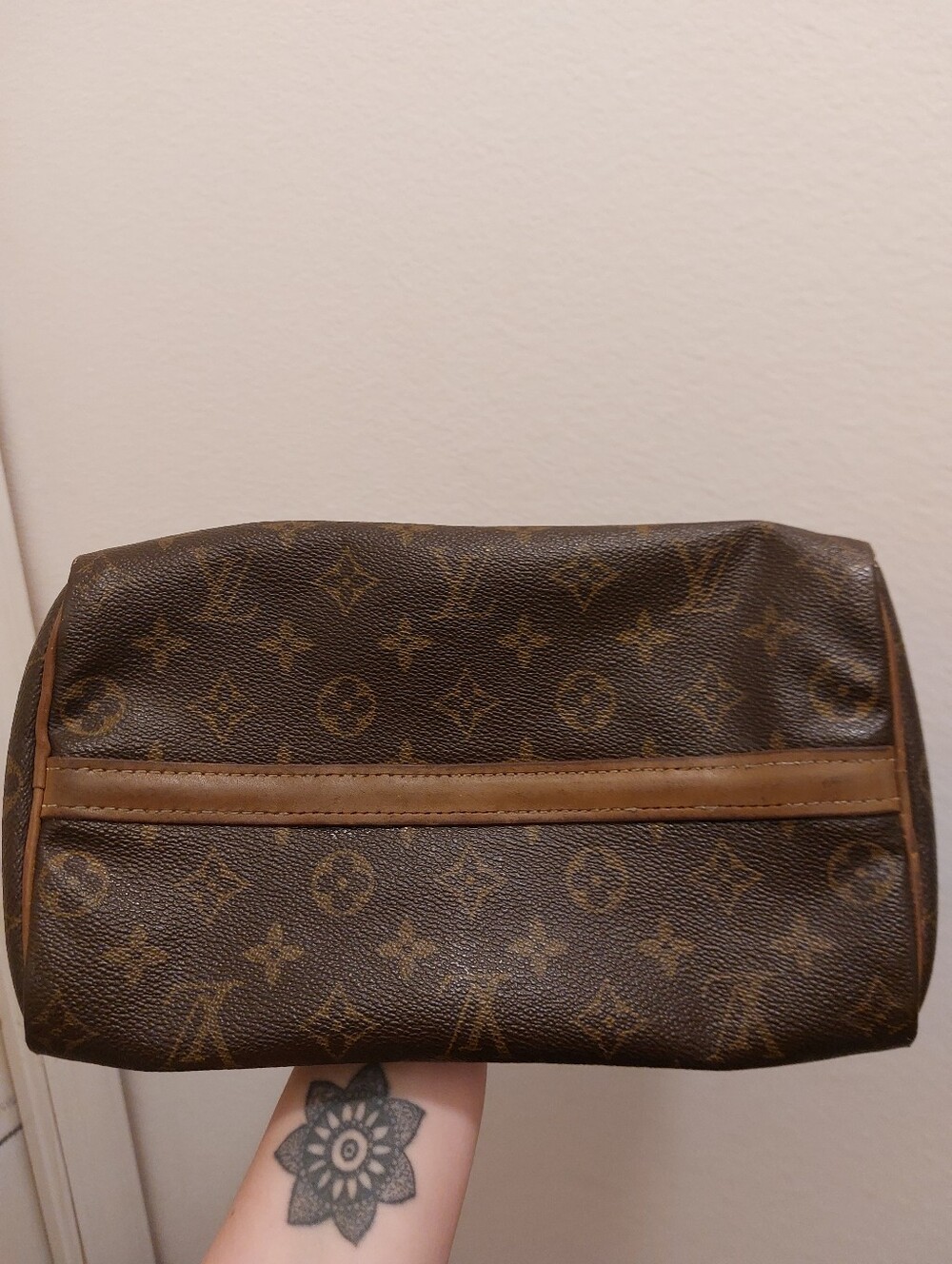 Louis Vuitton Speedy 25 Bag - Picture 9 of 11